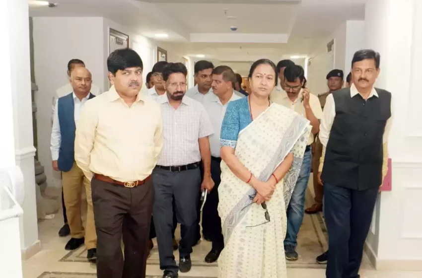  मुख्य सचिव ने नई दिल्ली में नवनिर्मित ‘उत्तराखंड निवास’ का किया निरीक्षण, दिए जरूरी निर्देश