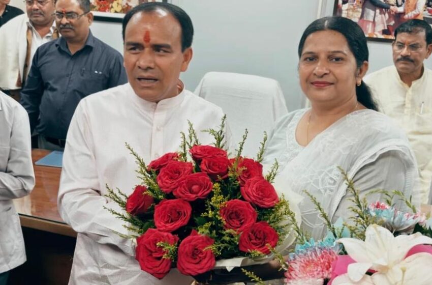  उत्तराखंड नर्सेज सर्विसेज एसोसिएशन ने स्वास्थ्य मंत्री धन सिंह रावत को जन्मदिन की शुभकामनायें दी