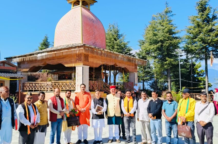  भारतीय जनता पार्टी जनपद रुद्रप्रयाग के अंतर्गत सतेराखाल चोपता मंडल की सक्रिय सदस्यता अभियान के की कार्यशाला दुर्गाधार गेस्ट हाउस में दीप प्रज्वलन के साथ संपन्न हुई