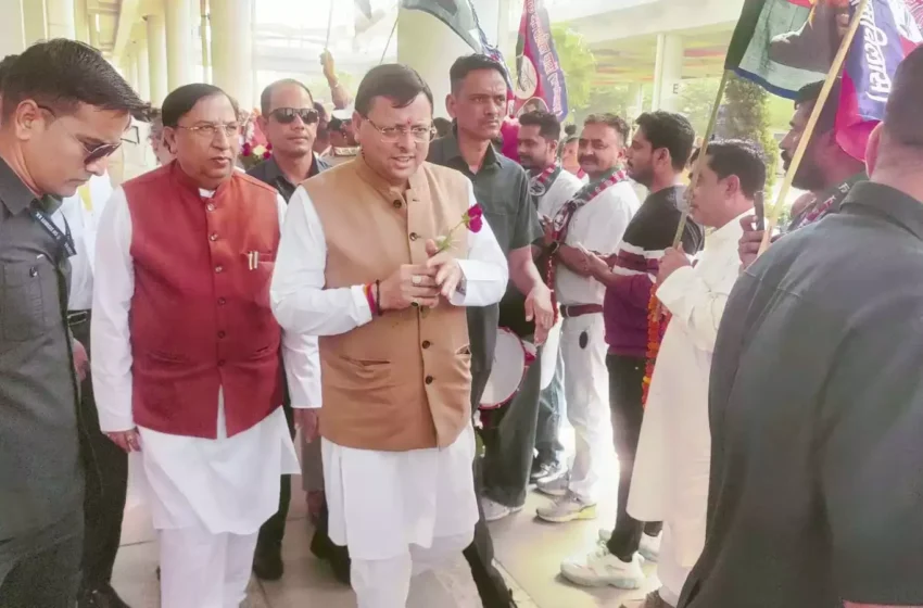  धामी का हरियाणा में जोरदार स्वागत, भाजपा कार्यकर्ताओं ने लगाए जयकारे