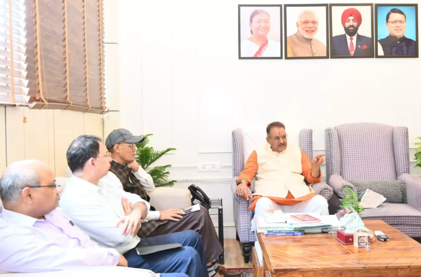  किसानों के कार्यों को अधिकारी प्राथमिकता और गंभीरता से लें : कृषि मंत्री