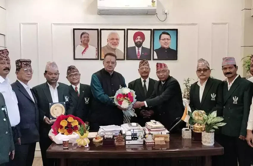  सैनिक कल्याण मंत्री गणेश जोशी से मिला गोरखा राइफल के पूर्व सैनिकों का प्रतिनिधिमंडल