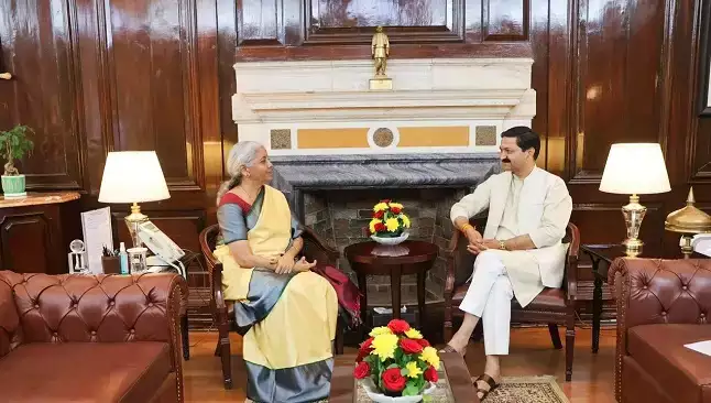  बीकेटीसी अध्यक्ष ने केंद्रीय वित्त मंत्री से भेंटकर चारधाम यात्रा पर की चर्चा