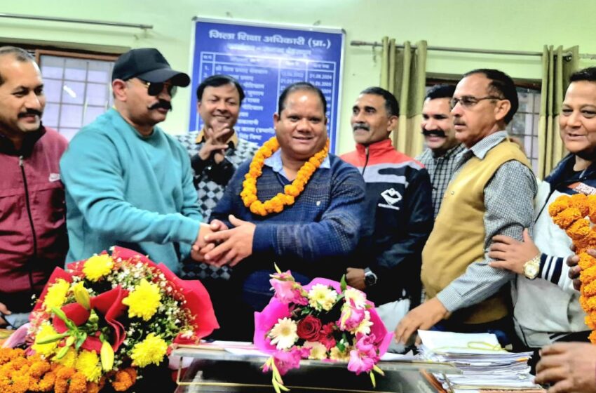  उत्तराखंड राज्य प्राथमिक शिक्षक संघ जनपद देहरादून का विशिष्ट प्रतिनिधि मण्डल जिलाध्यक्ष धर्मेन्द्र सिंह रावत के नेतृत्व में प्रेम लाल भारती जी को जनपद देहरादून का कार्यभार ग्रहण करने पर बधाई दी