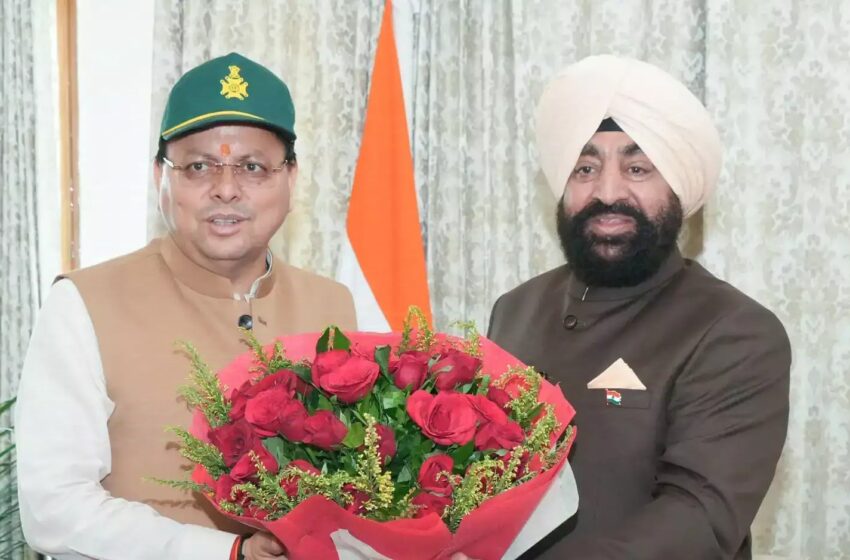  मुख्यमंत्री ने राज्यपाल से भेंट कर दीपावली की दीं शुभकामनाएं