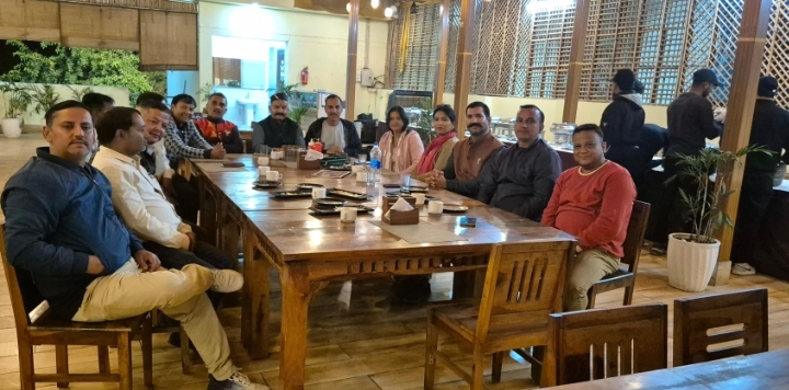  वर्तमान में विभाग में शिक्षिकों की वर्तमान में विभिन्न समस्यायों के संदर्भ में जिलाध्यक्ष धर्मेन्द्र सिंह रावत के की अध्यक्षता में बैठक आयोजित की