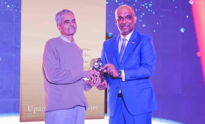  उपमन्यु चटर्जी की पुस्तक लोरेंजो सर्चेज फॉर द मीनिंग ऑफ लाइफ ने साहित्य के लिए 7वां जेसीबी पुरस्कार जीता