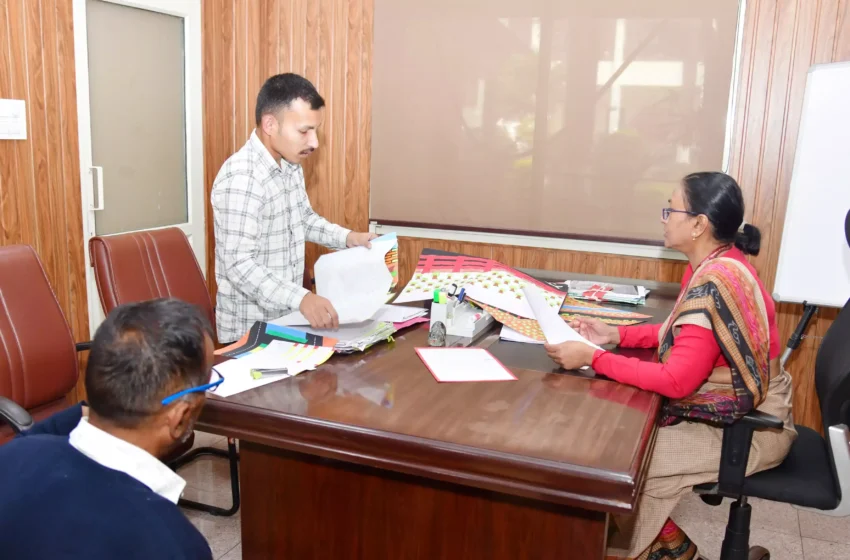  मुख्य सचिव ने दिव्यांगजनों की सुनीं समस्याएं