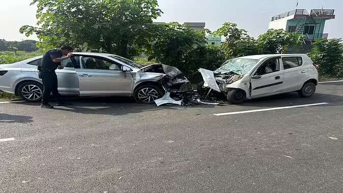  सड़क हादसे में मां-बेटे की मौत