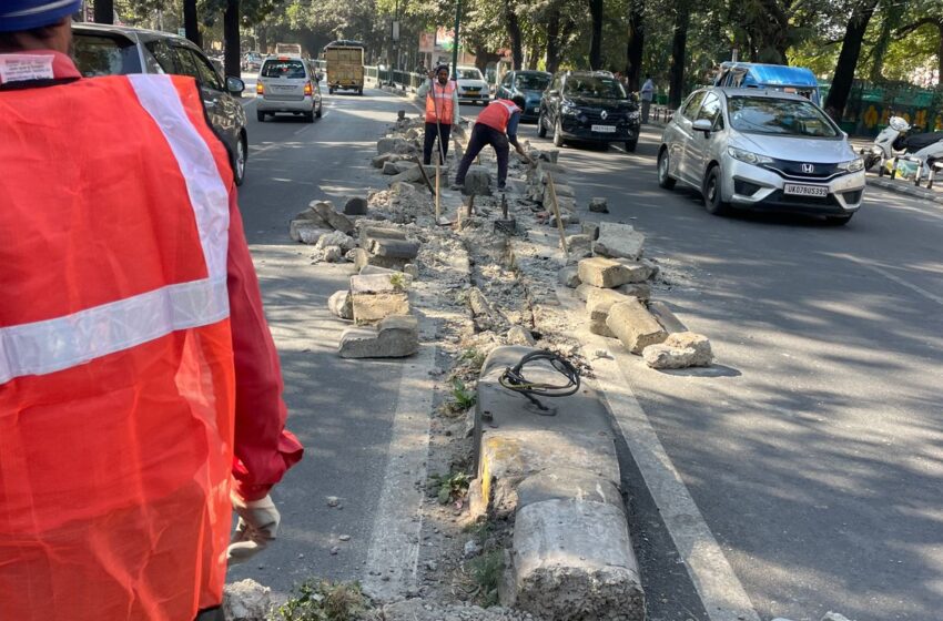  वर्षो बाद राजपुर रोड डिवाईडर का काम हो गया शुरू, जहां से देर रात हुड़दंगियों के वाहन क्रास ओवर किया करते थे
