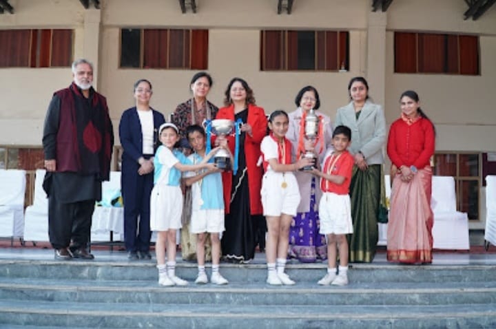  विभिन्न स्पर्धाओं के नन्हें मुन्ने विजेताओं को किया सम्मानित