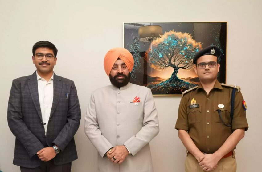  राज्यपाल से सहारनपुर के जिलाधिकारी और एसएसपी ने की भेंट