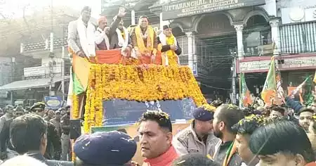  मुख्यमंत्री धामी ने निकाय चुनाव के लिए हल्द्वानी में किया रोड-शो