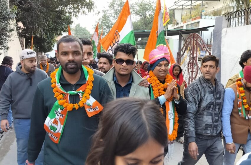  नए साल के पहले दिन वार्ड 17 चखुवाला में कांग्रेस पार्टी के पार्षद प्रत्याशी अर्जुन सोनकर व देहरादून नगर निगम से कांग्रेस कि और से मेयर उम्मीदवार वीरेंद्र पोखरियाल ने किया शक्ति प्रदर्शन