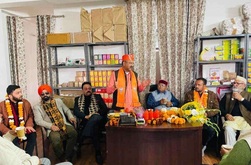  महानगर नगर निगम चुनाव के अंतर्गत भाजपा प्रत्याशी सौरभ थपलियाल जी के समर्थन में भाजपा विधायकों द्वारा किया गया जनसंपर्क