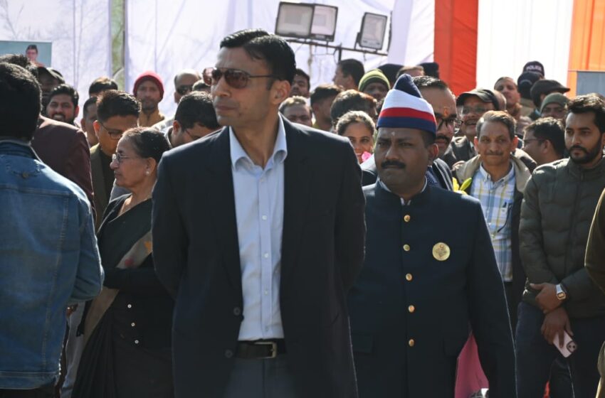  सुदूरवर्ती क्षेत्र के गर्भवती महिलाओं एवं मरीज की समस्याओं को देखते हुए डीएम ने सहिया में सुविधा बढ़ाने के लिए थे निर्देश