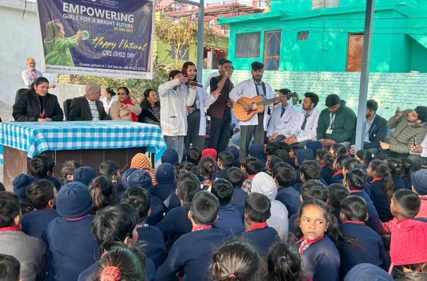  जीआरडी के नर्सिंग विद्यार्थियों ने मनाया राष्ट्रीय बालिका दिवस