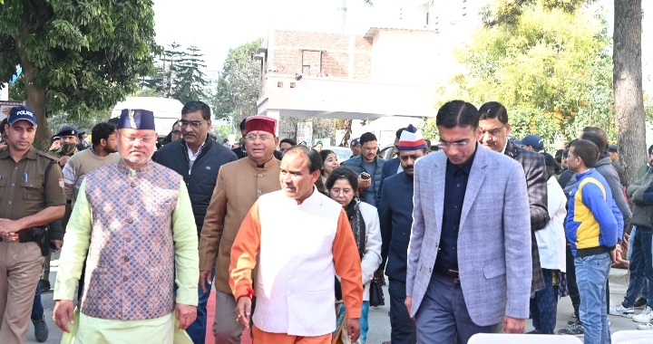  स्वास्थ्य मंत्री डॉ धन सिंह रावत ने किया डीएम की अभिनव पहल आधुनिक टीकाकरण केन्द्र का लोकार्पण