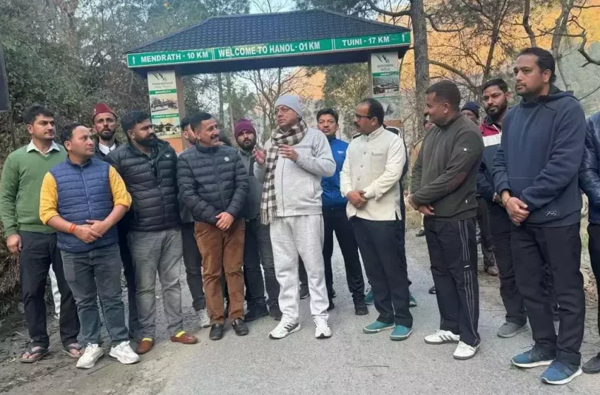  मुख्यमंत्री का जौनसार बावर दौरा, महासू देवता मंदिर क्षेत्र के पुनर्विकास पर हुई चर्चा