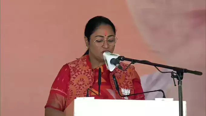  रेखा गुप्ता ने दिल्ली की बागडोर संभाली, छह विधायकों ने भी ली मंत्री पद की शपथ