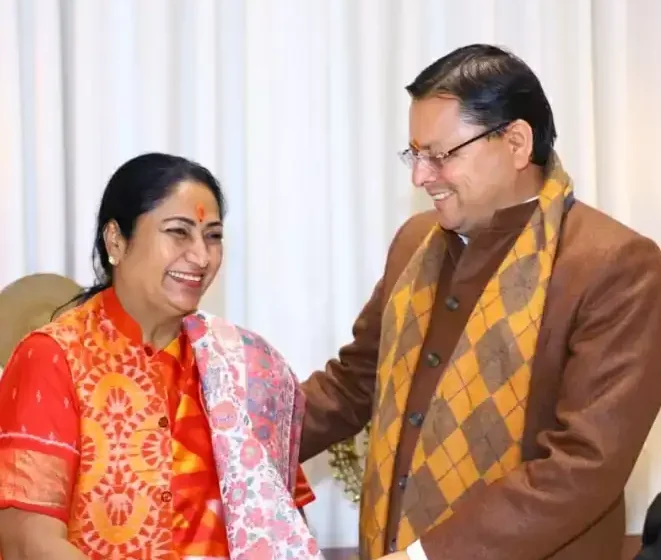  मुख्यमंत्री धामी ने नई दिल्ली में नवनिर्वाचित मुख्यमंत्री रेखा गुप्ता से की भेंट