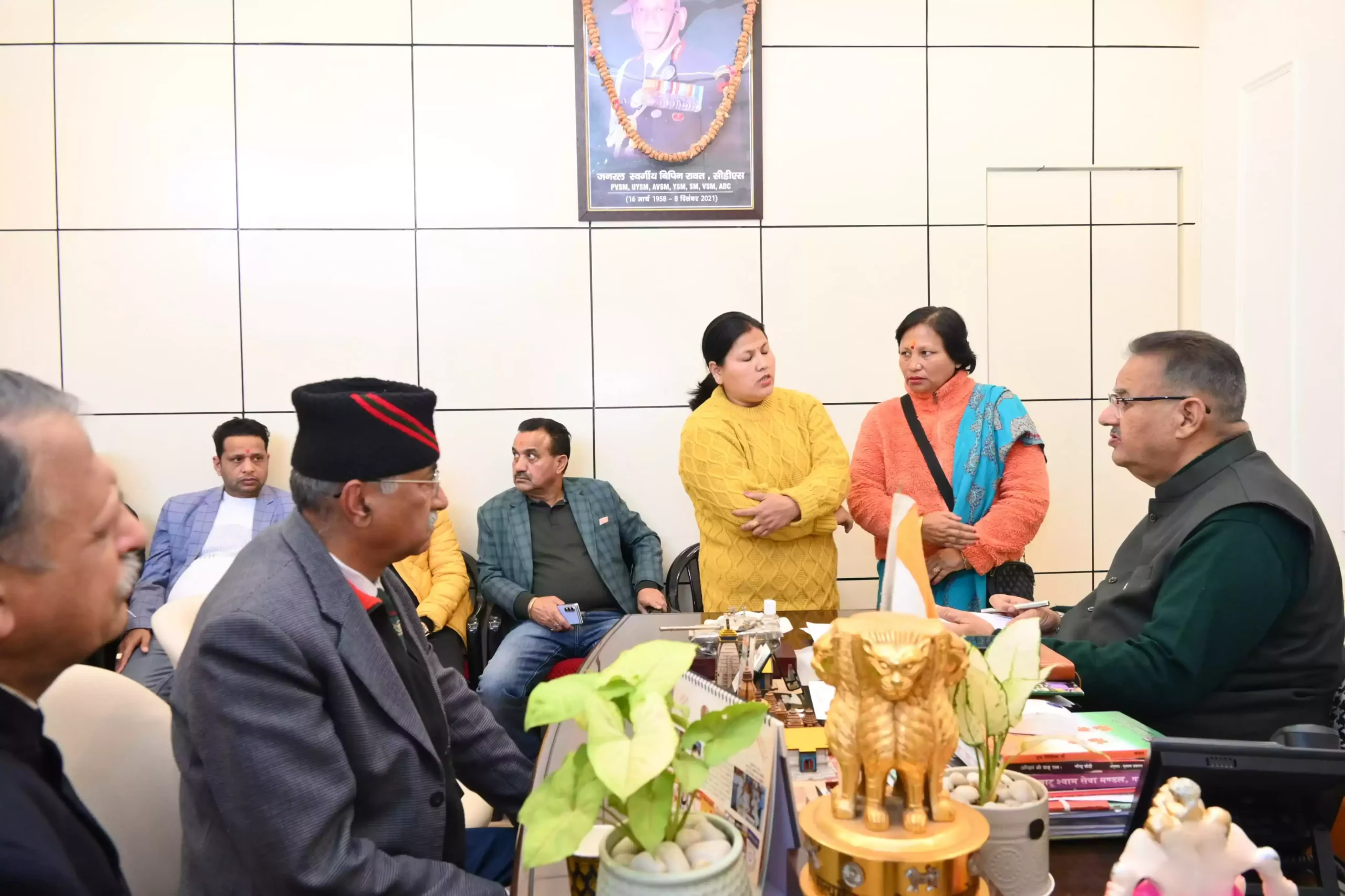  मंत्री गणेश जोशी ने फरियादियों की सुनी समस्याएं