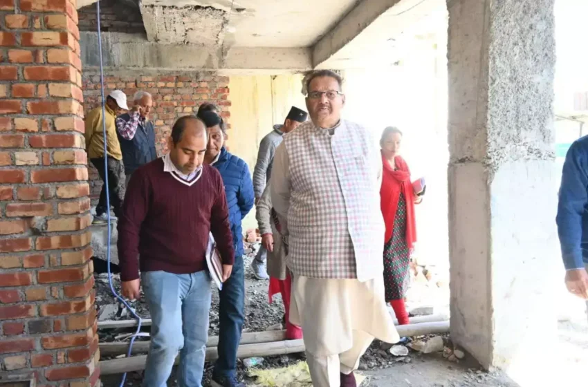  गोर्खाली सुधार सभा भवन का जीर्णोद्धार कार्य 17 अप्रैल तक होगा पूर्ण : मंत्री गणेश जोशी