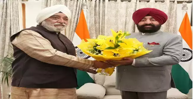  हेमकुंड साहिब मैनेजमेंट ट्रस्ट के अध्यक्ष ने राज्यपाल से की भेंट