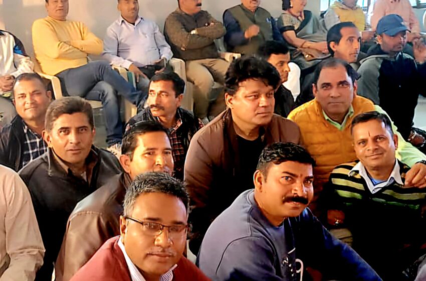  वेतन न मिलने से विकासखंड डोईवाला के शिक्षकों की होली रही फीकी