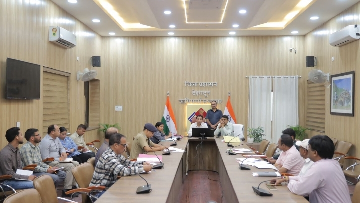  ‘मसूरी’ ग्रीष्मकालीन पर्यटन में शीतकालीन भांति फिर ऑपरेशनल होगी शटल सेवा : डीएम