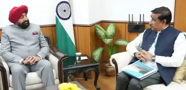  राज्यपाल काे दी सुदूर संवेदन तकनीक उपयाेग की जानकारी