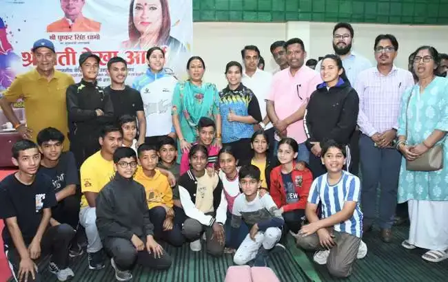  खेल मंत्री ने किया भीमताल में बैडमिंटन व मल्टी परपज हॉल का लोकार्पण
