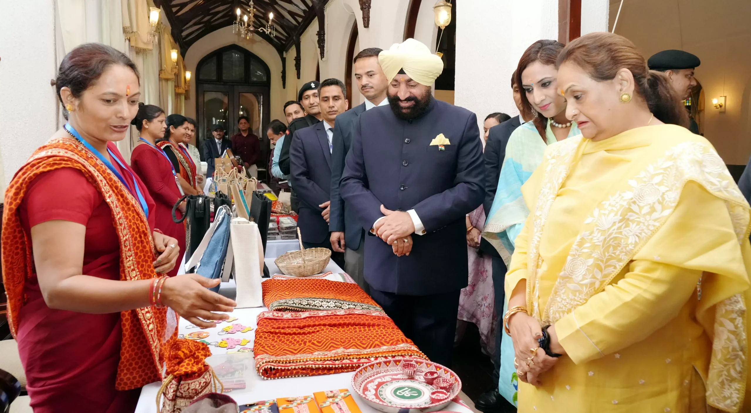  महिला समूहों के उत्पाद के मूल्य को बढ़ाए : राज्यपाल