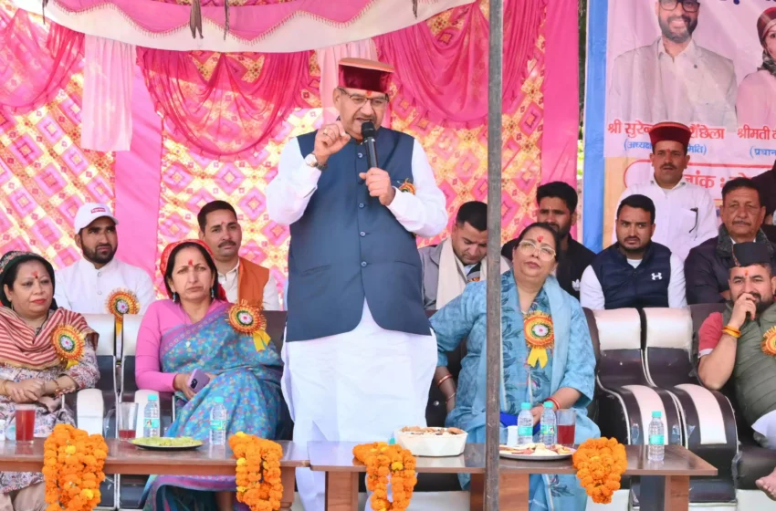  कृषि मंत्री गणेश जोशी ने मेले में शामिल होकर स्थानीय जनता से किया संवाद