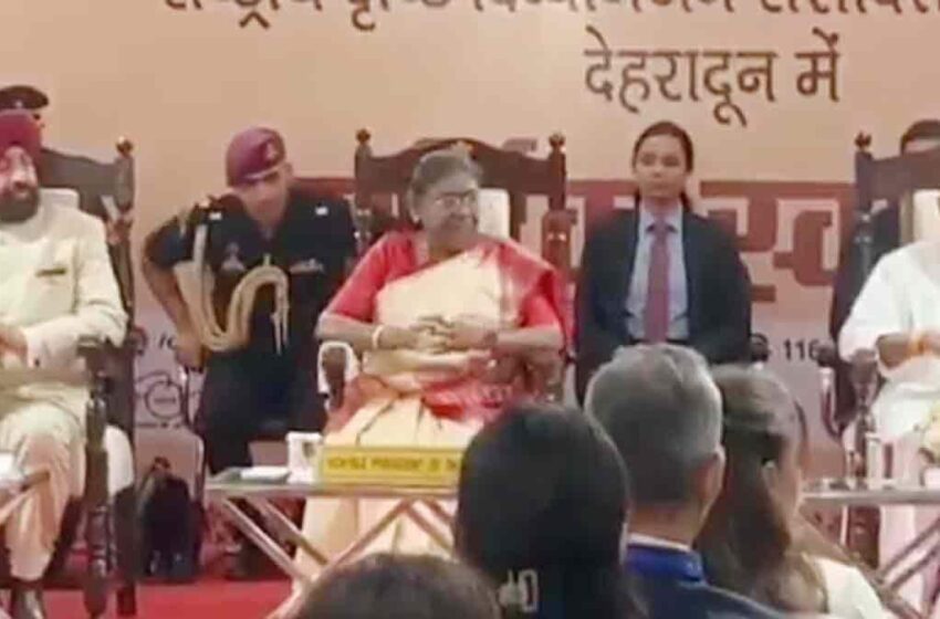  राष्ट्रपति द्रौपदी मुर्मु ने देहरादून में दृष्टि दिव्यांग बच्चों संग मनाया जन्मदिन