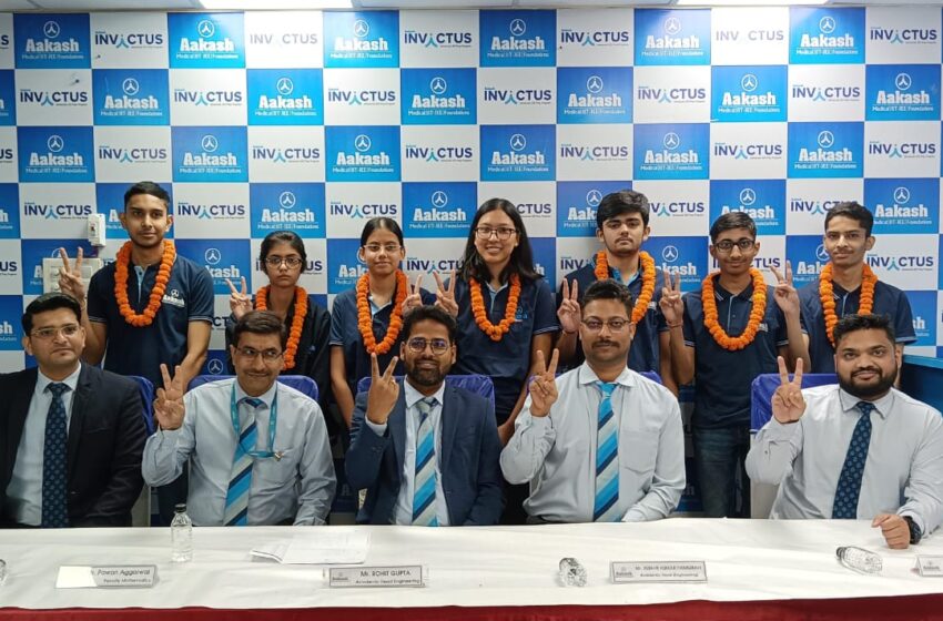  देहरादून से 32 से अधिक आकाशियन्स ने JEE एडवांस्ड 2025 में शानदार प्रदर्शन किया; उत्तर प्रदेश से श्रेयस लोहिया और कृष्ण अग्रवाल ने AIR 68 और 75 हासिल किए