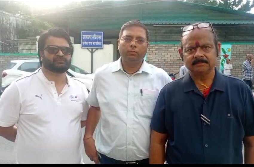  जल जीवन मिशन के ठेकेदार अधिकारियों के आश्वासन से भ्रमित