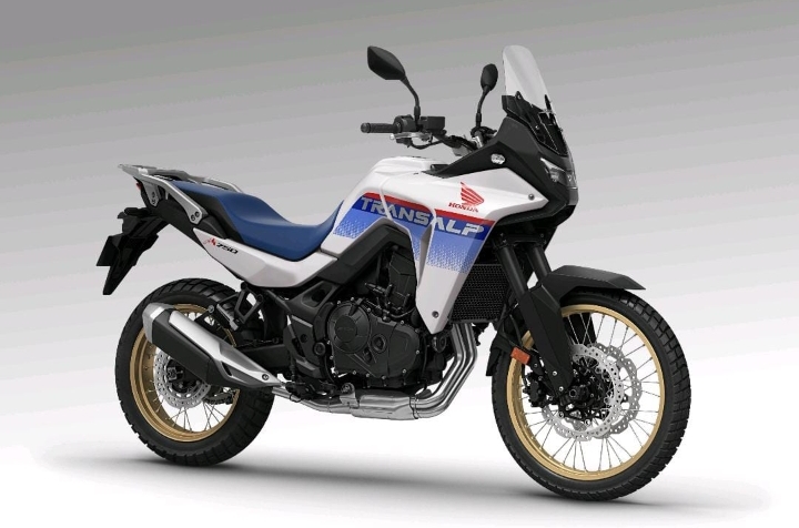  होंडा मोटरसाइकिल एंड स्कूटर इंडिया ने लॉन्च की नई 2025 XL750 ट्रांसऐल्प ‘बुकिंग्स शुरू’