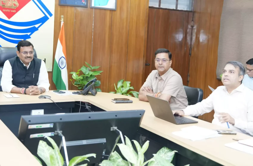  एनएच पीडब्ल्यूडी सड़कों की दुरुस्त करने के लिए शीघ्र योजना तैयार करें : मुख्य सचिव