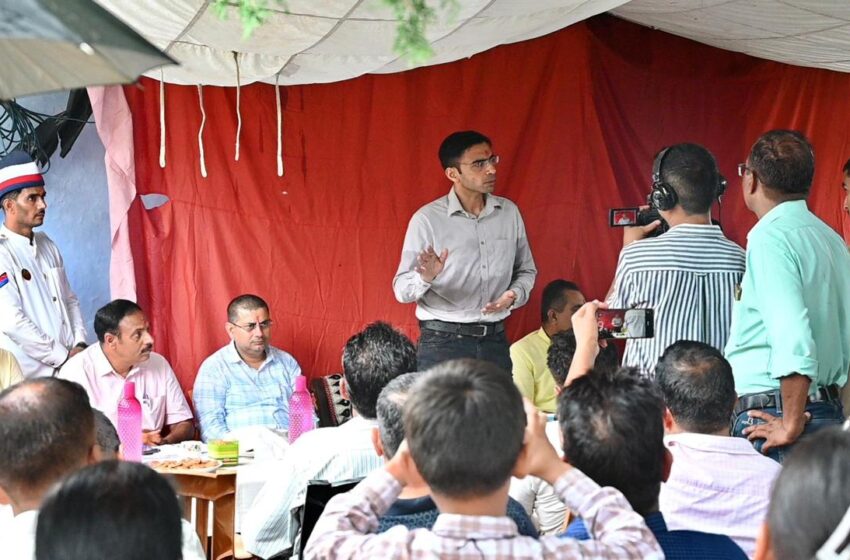  आपदाग्रस्त अंतिम गांव बटोली में भ्रमण के दौरान डीएम ने दिए थे कैम्प लगाने के निर्देश