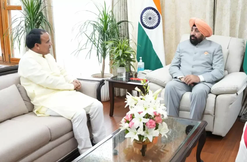  शिक्षा मंत्री धन सिंह रावत ने राज्यपाल से की भेंट