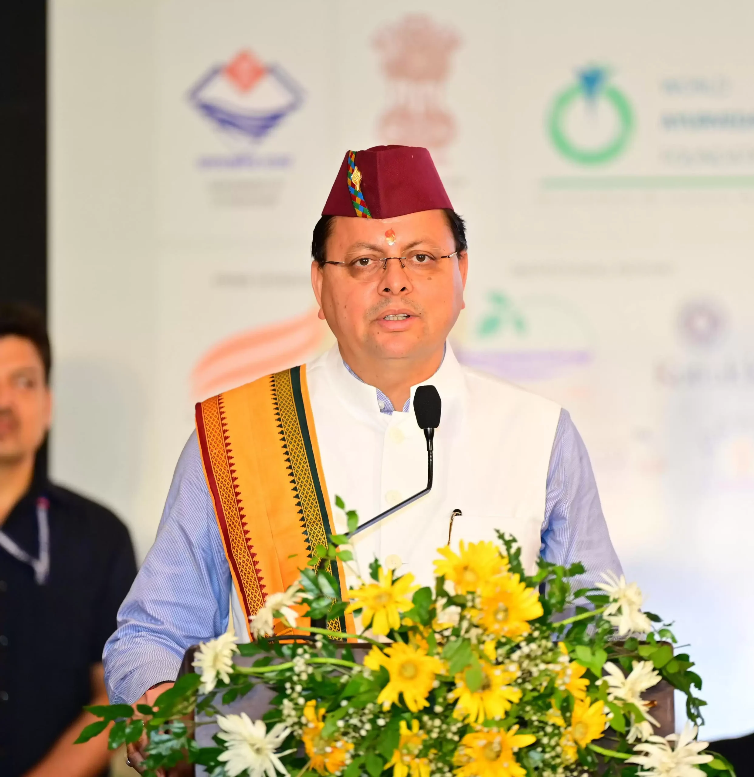  सरकार आयुर्वेद को दे रही बढ़ावा : मुख्यमंत्री