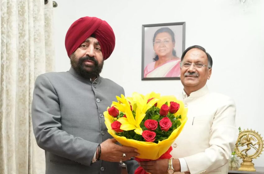  उत्तराखंड मुक्त विश्वविद्यालय के नवनियुक्त कुलपति ने राज्यपाल से की भेंट