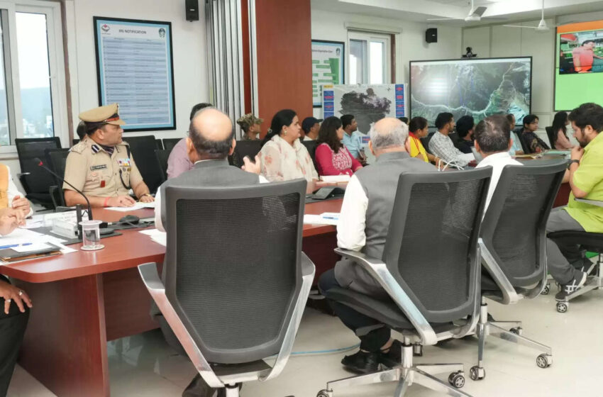  राज्यपाल ने की धराली आपदा की समीक्षा, अधिकारियों को दिए निर्देश
