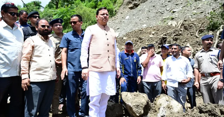  आपदाग्रस्त थराली का सीएम धामी ने किया हवाई दौरा