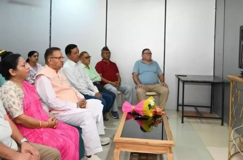  मंत्री जोशी ने मसूरी विधानसभा के कलिंगा में मन की बात को सुनी