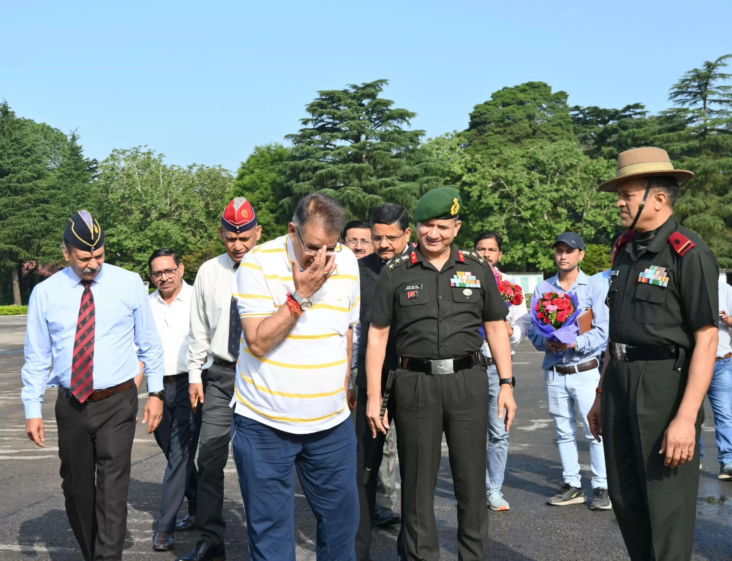  लैंसडाउन पहुंचकर भावुक हुए सैनिक कल्याण मंत्री