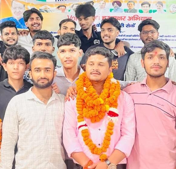  प्रदेश के सबसे बड़े सरकारी महाविद्यालय डीएवी पीजी महाविद्यालय देहरादून से NUSI अध्यक्ष पद पर उम्मीदवार हरिश जोशी
