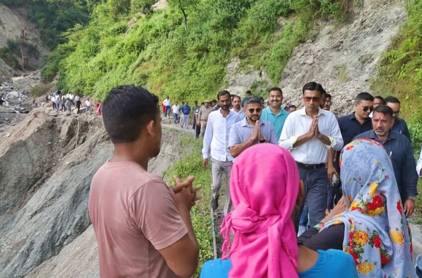  ग्रामीण मार्ग, पुलिया, बिजली-पानी, 02 दिन अन्तर्गत हो जाना चाहिए दूरस्त : डीएम