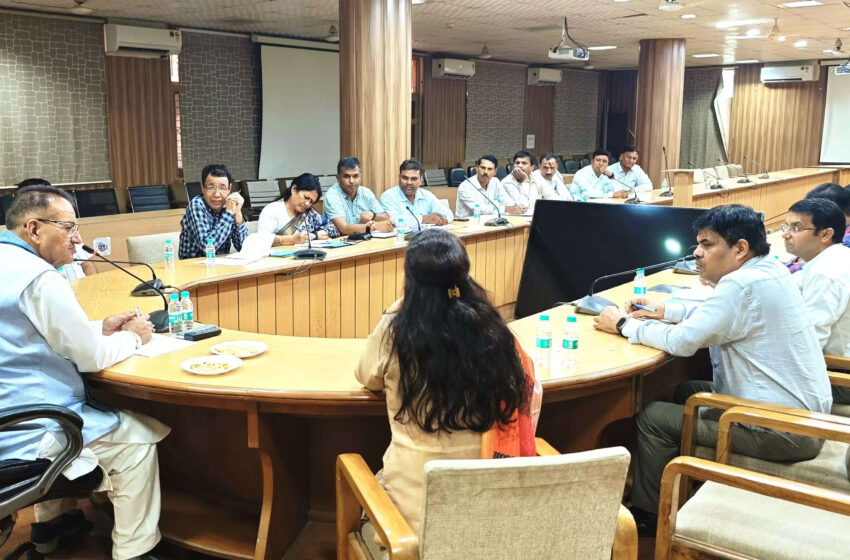  कृषि मंत्री ने फसलों की क्षति का त्वरित मुआवजा देने के दिए निर्देश